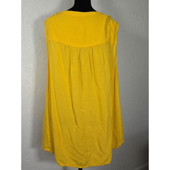 Torrid Top Yellow Challis Tie Frint Button Down Tank size 2 Summer Lightweight - Picture 5 of 9